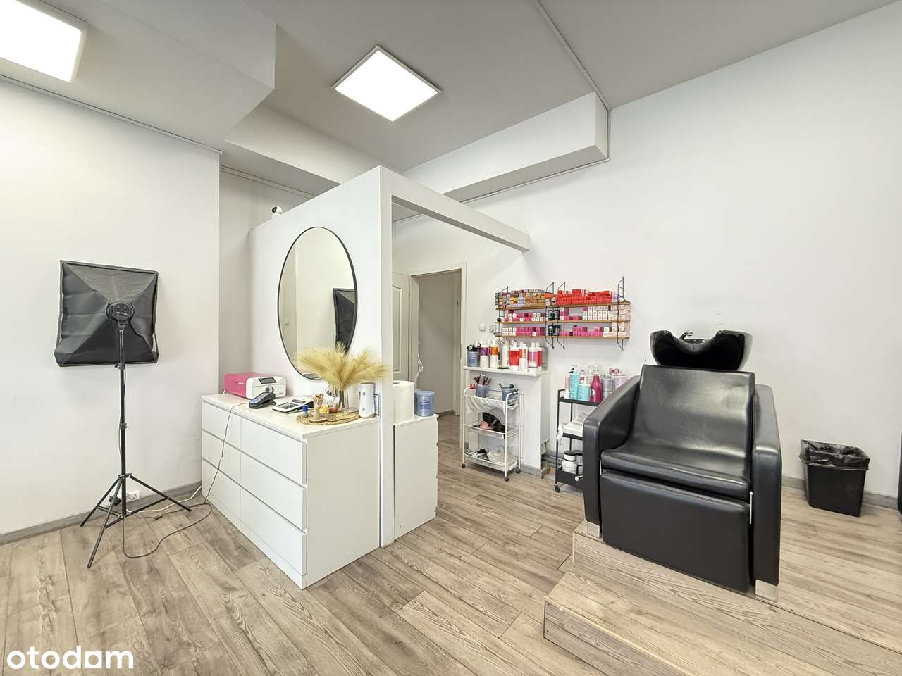 Traugutta / Kościuszki, parter, Witryny, przy przystanku MPK - Pełny obrazek: 5/8