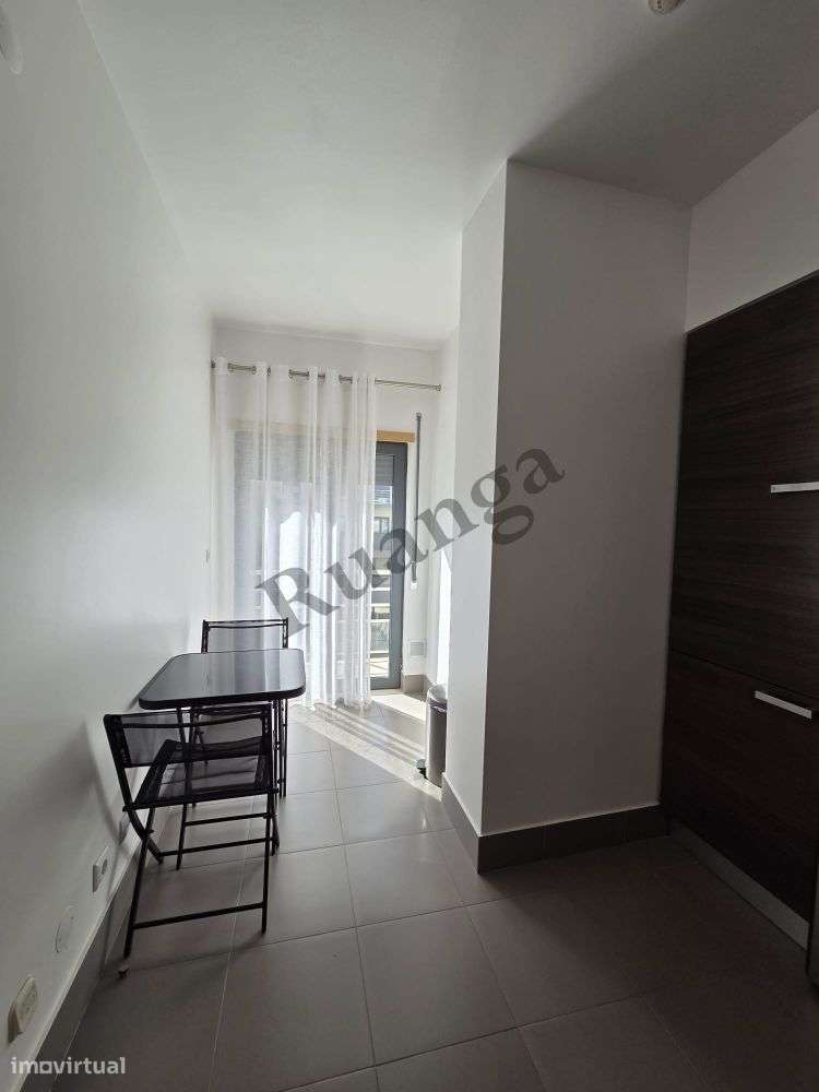 Excelente Apartamento T3 Duplex com Elevador para Venda em Sines-11