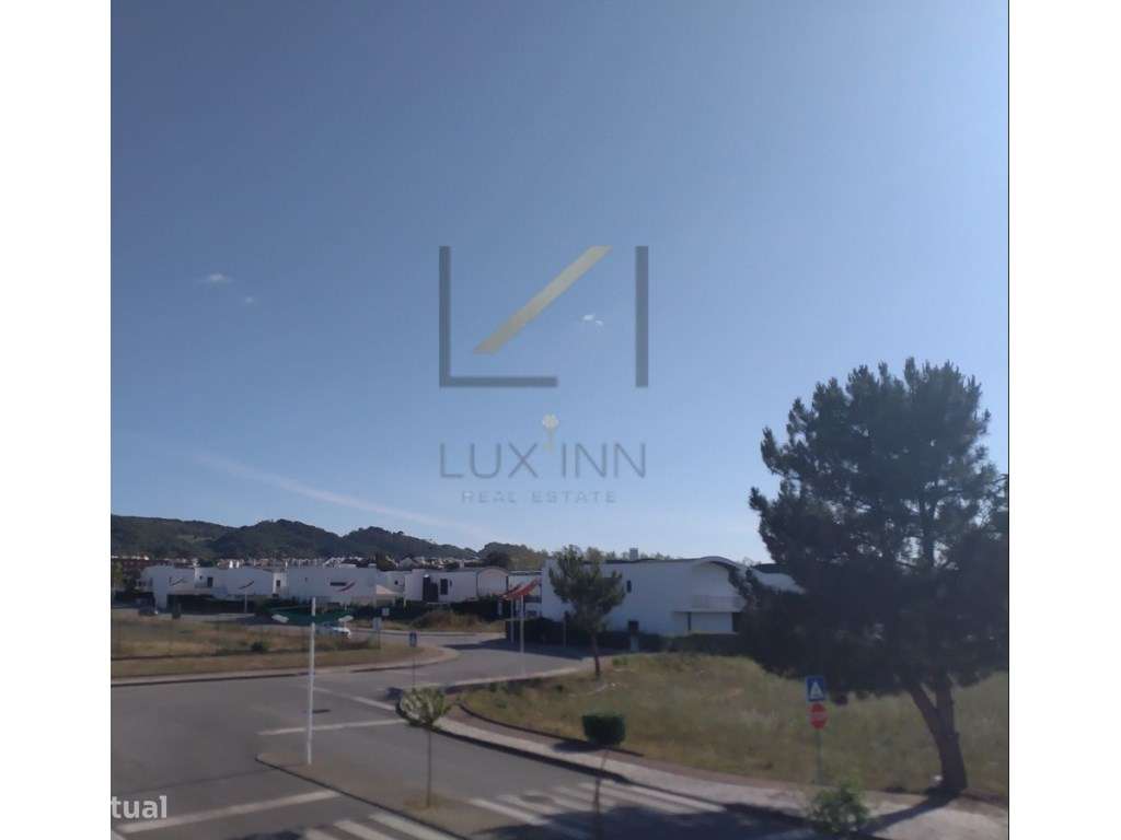 Apartamento T0, Mobilado e Equipado, Urb. Palmela VIllage situado n...-25