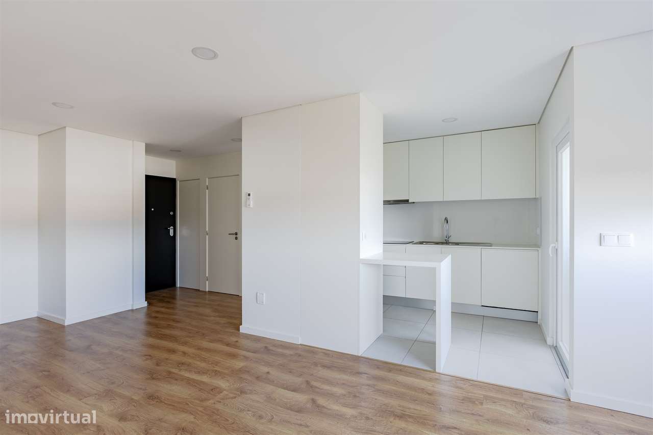 Apartamento T1 com Garagem em Campanhã - Grande imagem: 5/30