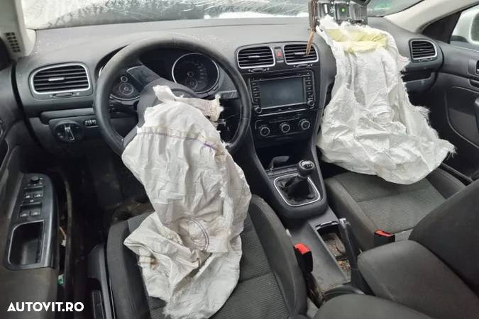 Dezmembrez VW Golf 6  motor 1.6tdi CAYC    cutie de viteze manuala 5+1 trepte kit ambreaj volanta dezmembrari piese turbo - 5