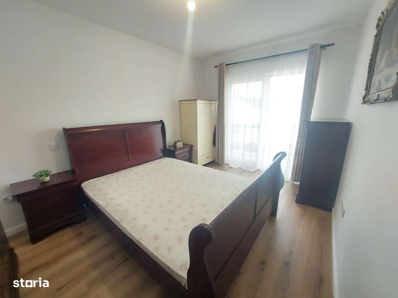 Casă cu 4 camere încălzire în pardoseală, terasă acoperită și pivniță-9