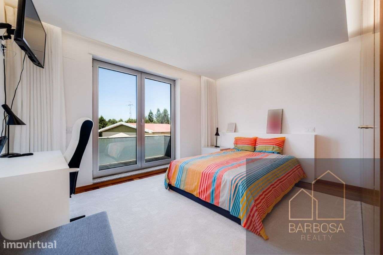 V5 Maia - 4 suites - 4 frentes - Luxo, privacidade e tranquilidade!-27