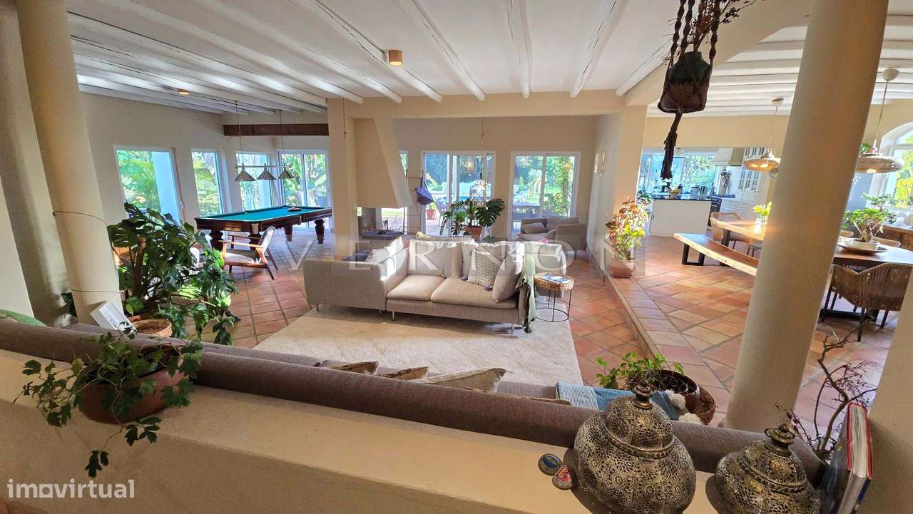 Algarve, Caramujeira,  para venda moradia V3 espaçosa renovada com vis-9