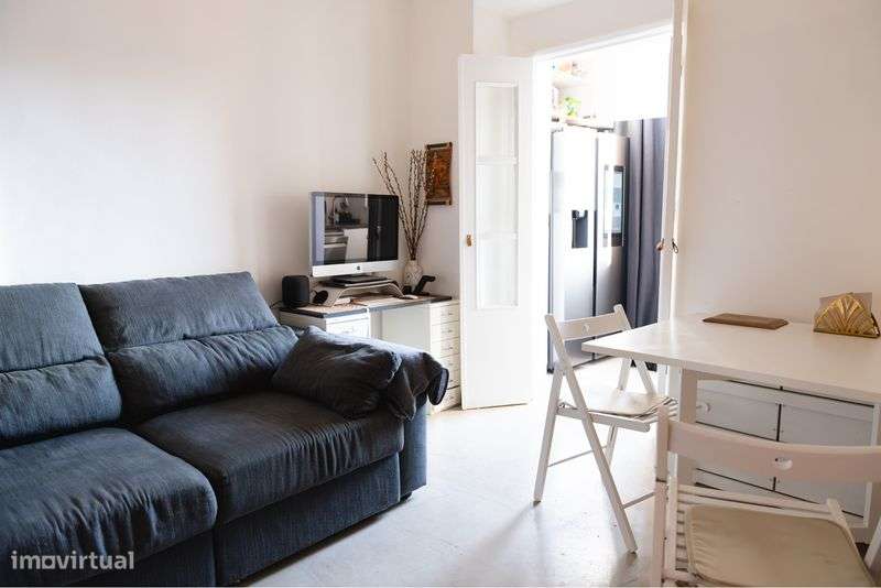 Alugo T1 com terraço em Campolide - Grande imagem: 2/12