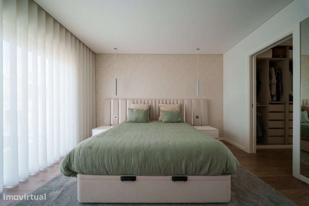 Moradia T4 / Ramada / Moderna é Exclusiva Construção-18