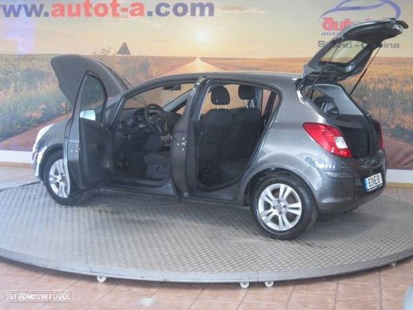 Opel Corsa 1.2 Enjoy FlexFuel - 11