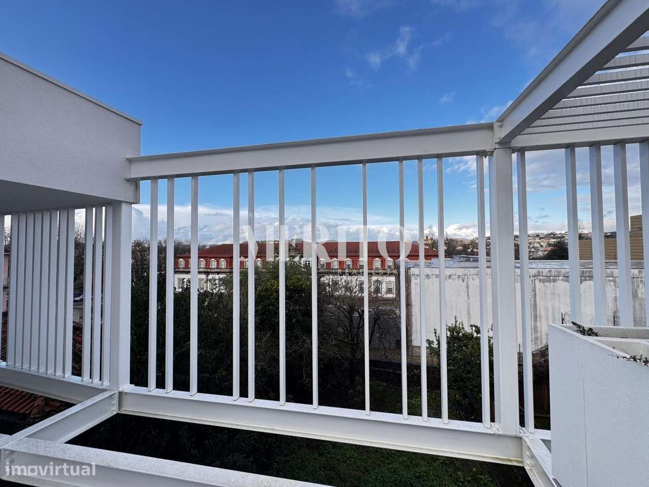 APARTAMENTO T0 PARA ARRENDAMENTO - Grande imagem: 2/10