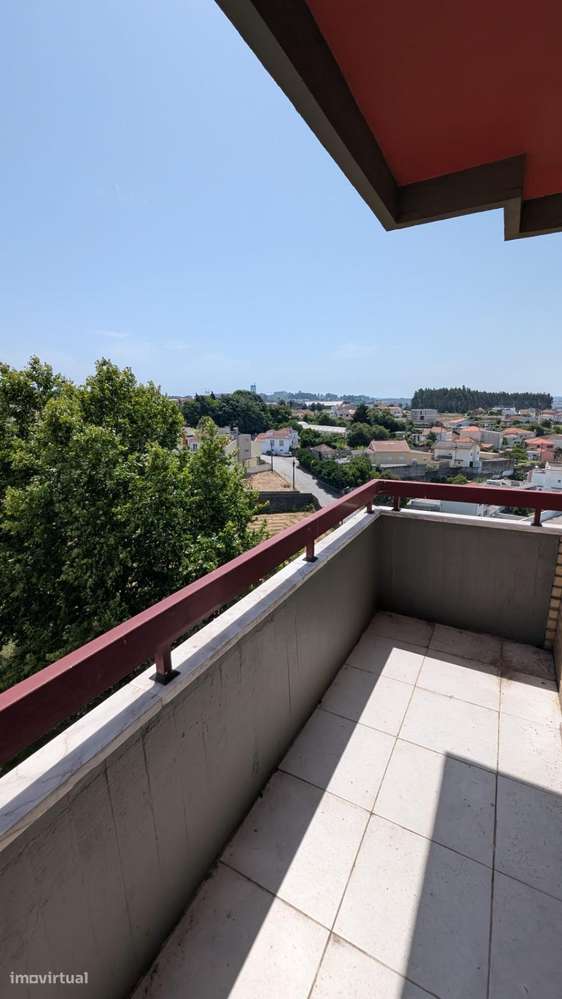 Excelente Apartamento T2 à venda na Maia-24