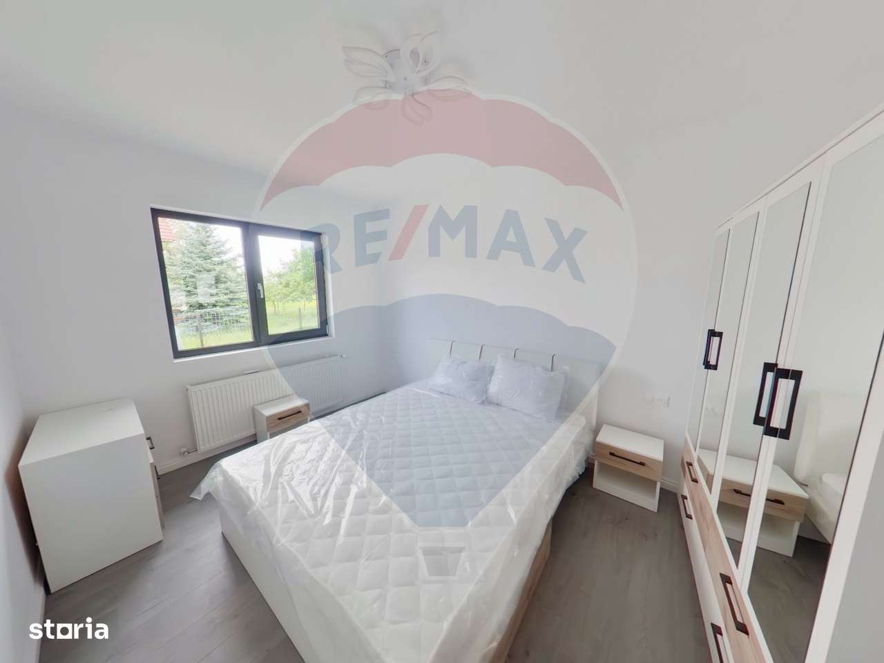 Casă / Vilă cu 4 camere de vânzare în zona Nord-Est - Imagine principală: 5/11