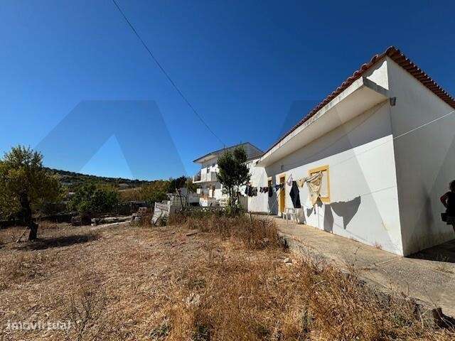 Moradia com áreas independentes - Parragil/Loulé - Excelente para inve - Grande imagem: 5/26