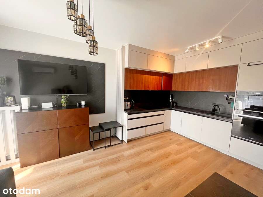 Balkon / 4 Pokoje / Garaż / Piwnica-2