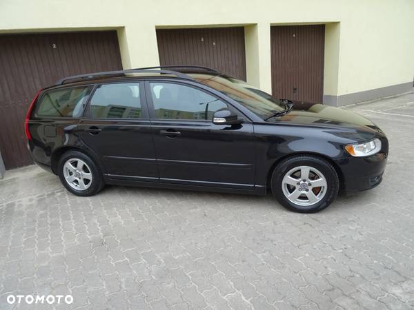 Volvo V50 1.6D DPF DRIVe Momentum - 23