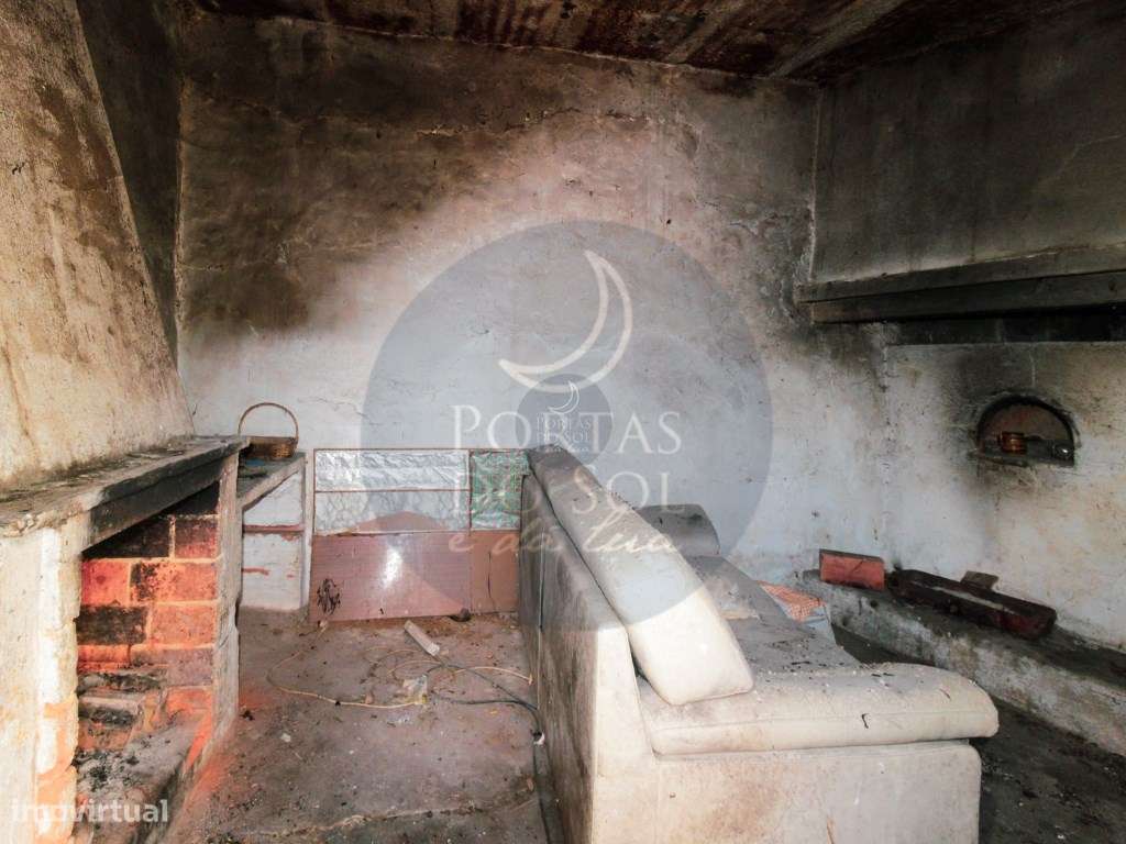 Moradia V2 c garagem-13