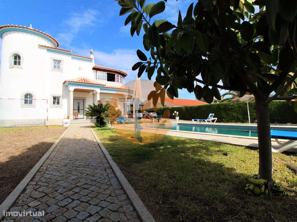 Lindíssima moradia isolada com piscina em excelente localização na ... - Grande imagem: 4/60