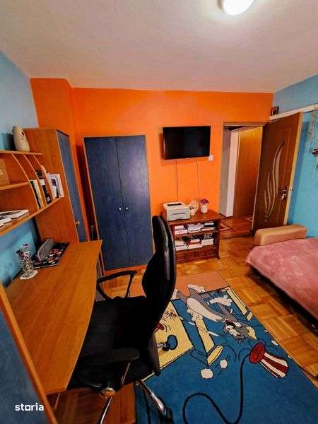 Vand apartament 4 camere - Imagine principală: 4/8