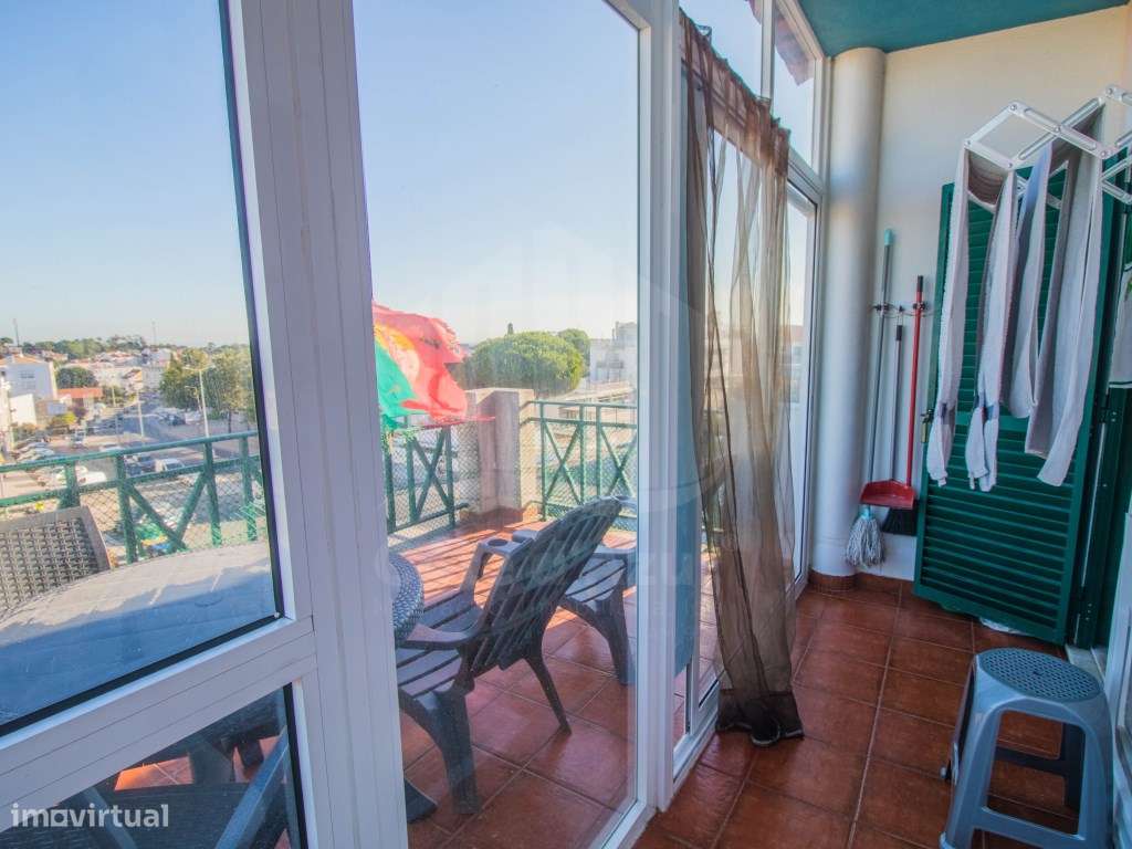 T2 com terraço em Sesimbra-17