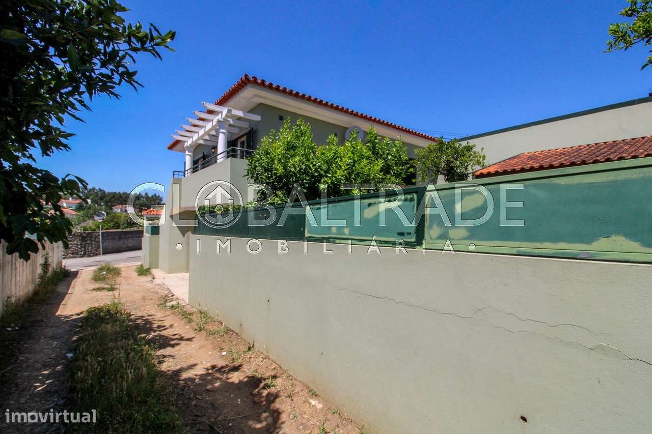 Moradia T2 com Terraço em Foz do Sousa - Gens-42