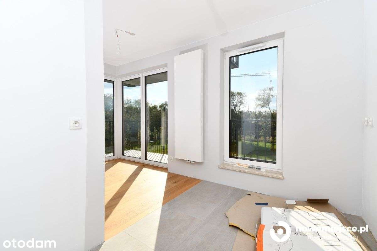 4-pokojowy apartament z tarasem i widokiem na park-8