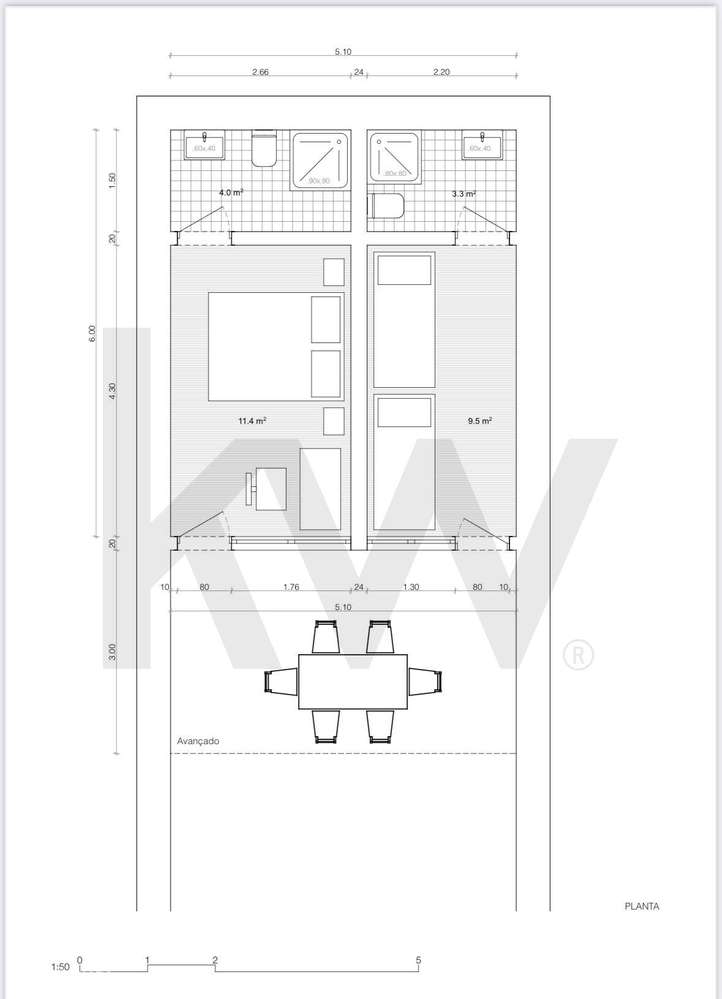 Moradia T5 com Licenciamento de Alojamento Local no Centro de Ponta De-24