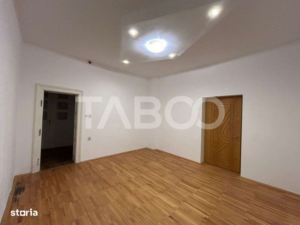 Apartament de vanzare cu 5 camere garaj zona Central din Sibiu - Imagine principală: 4/18