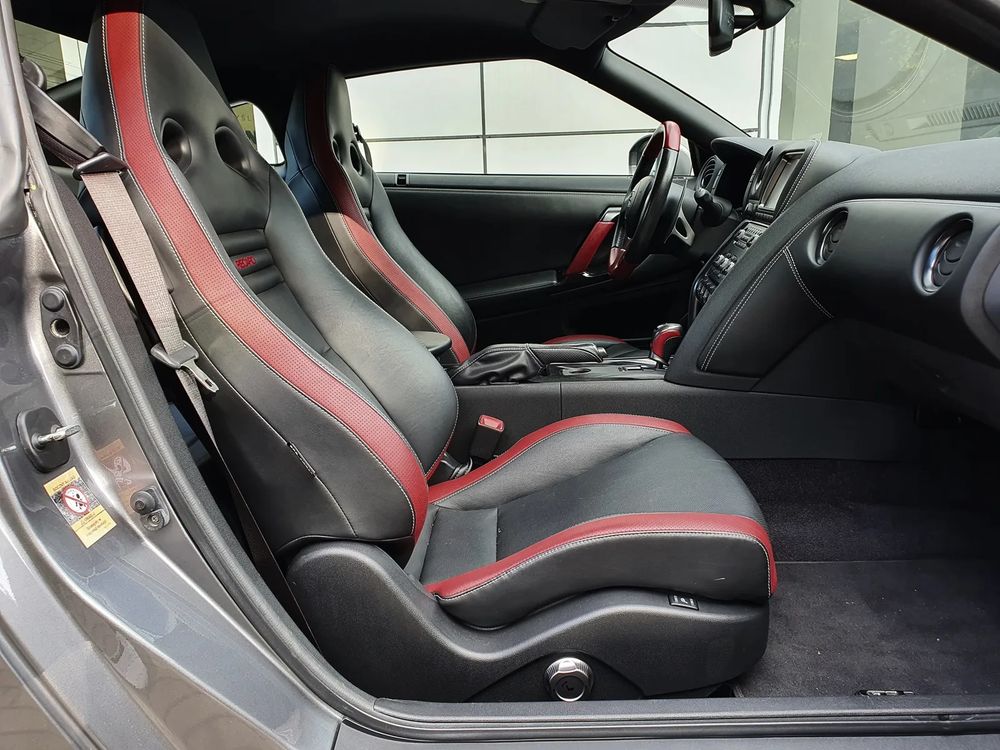 nissan gt-r