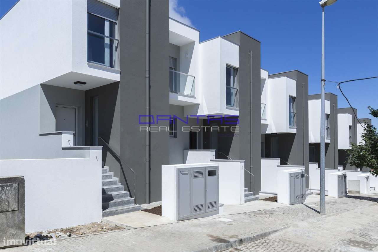 Moradia nova de gaveto em Famalicão-13