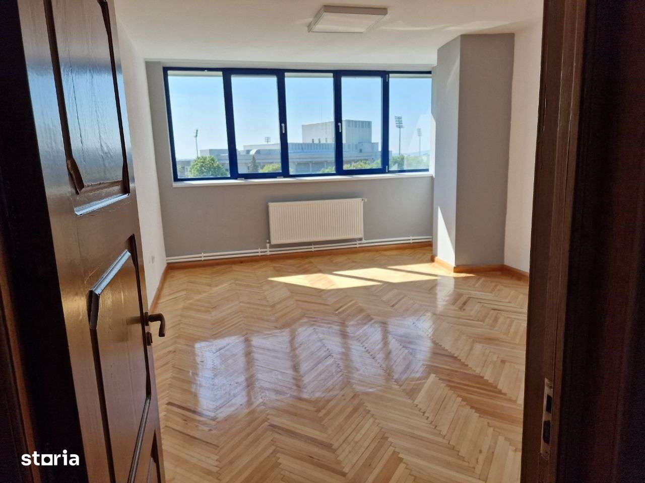 Spațiu ultracentral–ideal pentru birouri, educație, dans, afterschool - Imagine principală: 5/16