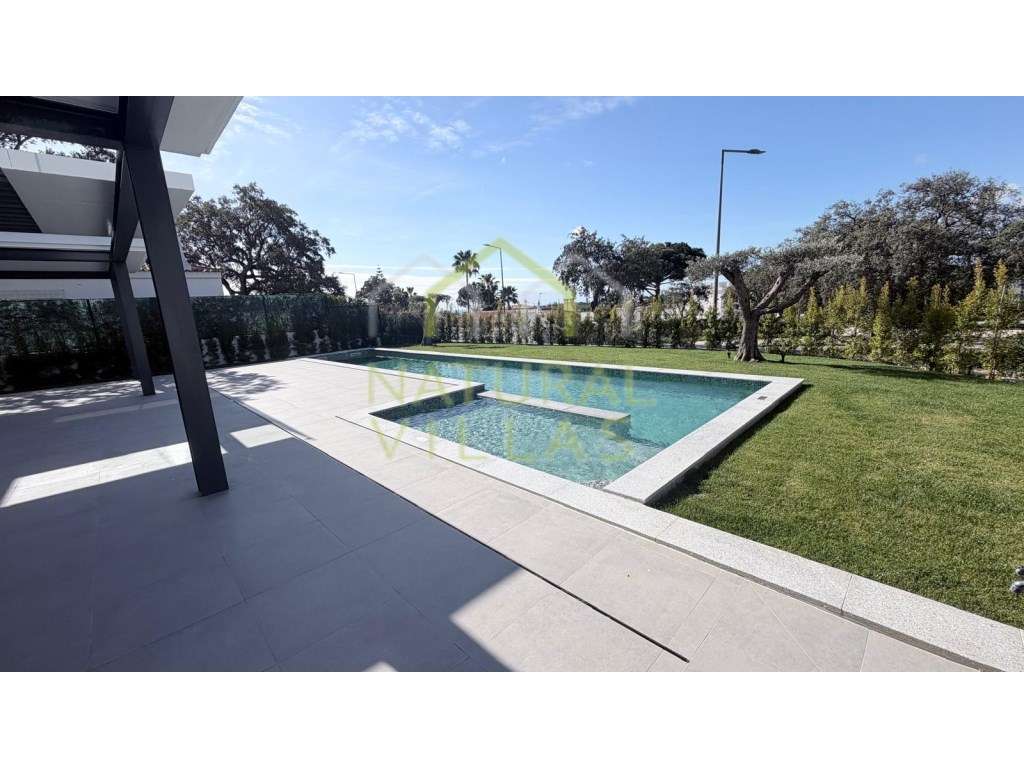 Nova Moradia de Luxo T4 com Vista Mar Piscina e Garagem, Albufeira-3