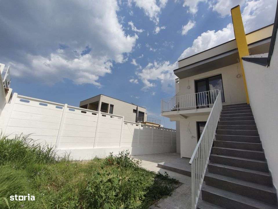 Vila moderna de vanzare strada M16 Mamaia Sat-9