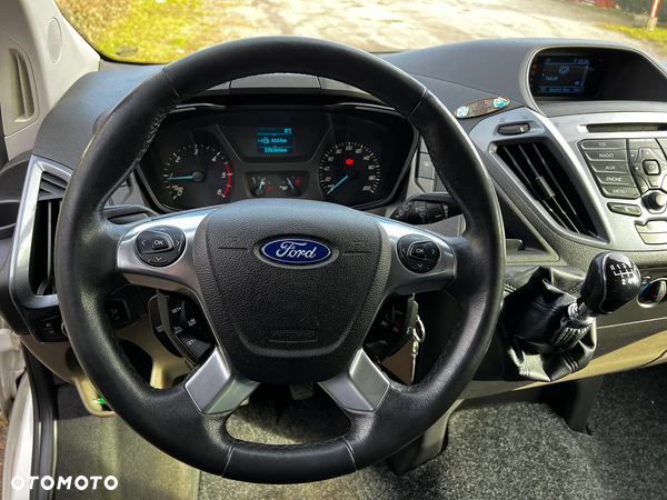 Ford Tourneo Custom - 7