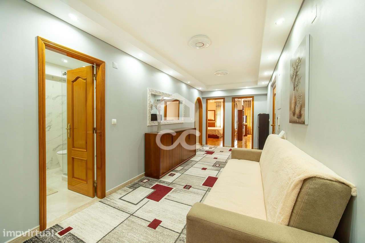 Apartamento T2 no Centro de Cacém-25