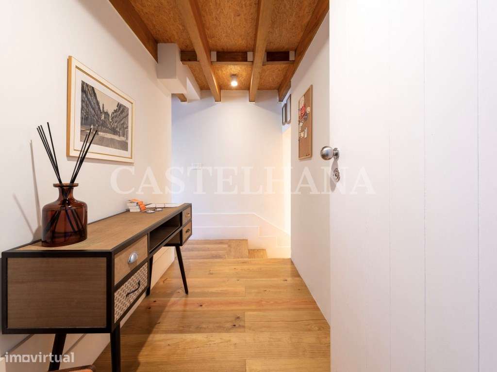 Apartamento T1+1 com terraço e licença AL, no centro do Porto - Grande imagem: 3/30