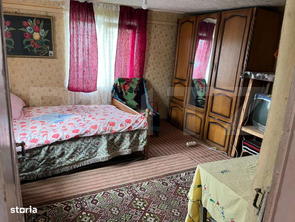 Casa batraneasca pe un singur nivel , 1700 mp teren, Bradesti - Imagine principală: 4/7