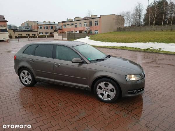 Audi A3 2.0 TDI DPF Ambiente - 1