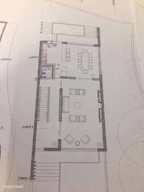 Moradia T4 em Gaveto - Crespos - Grande imagem: 2/3