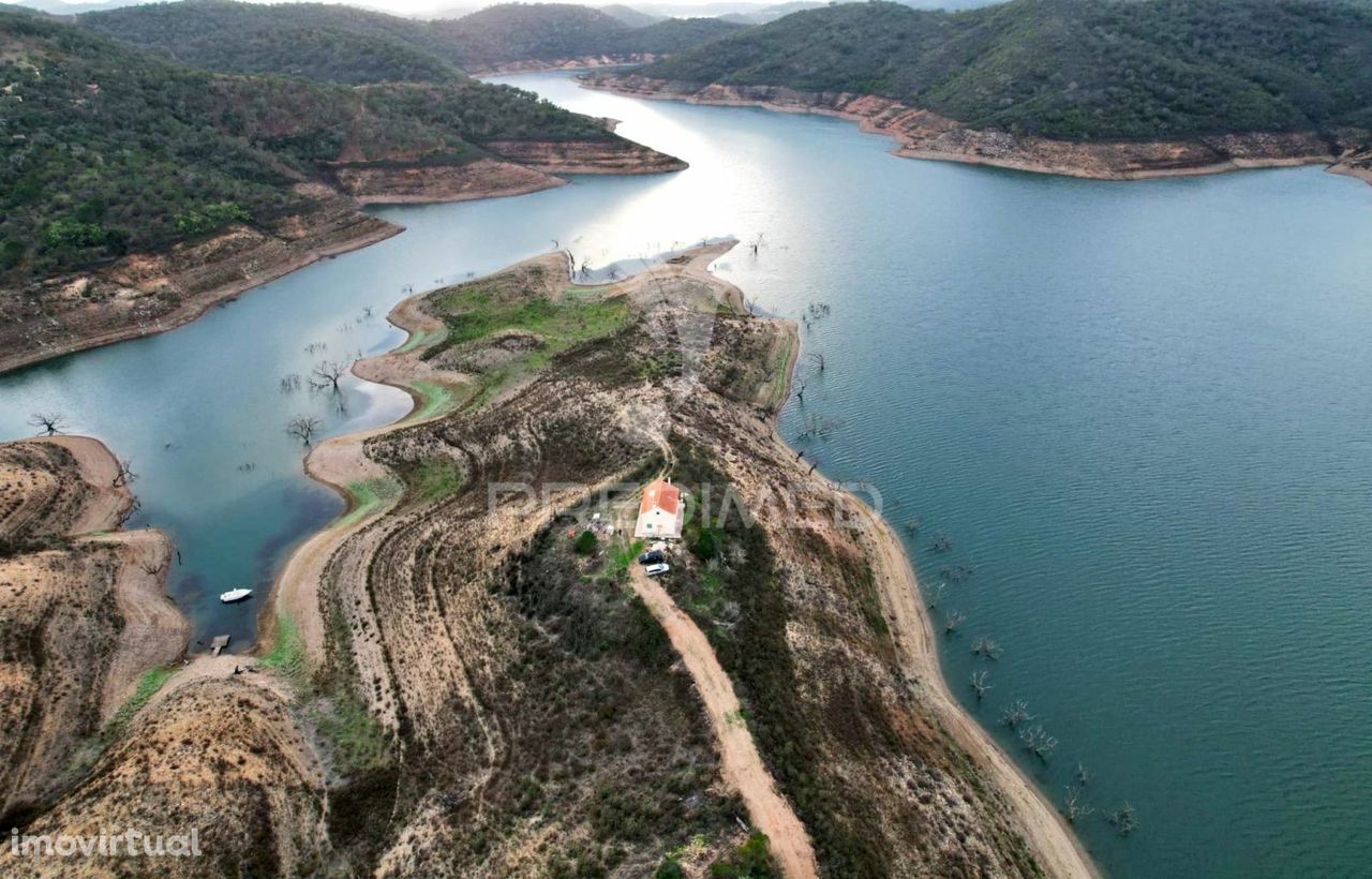 Imóvel Unico - Barragem de Santa Clara - Ourique