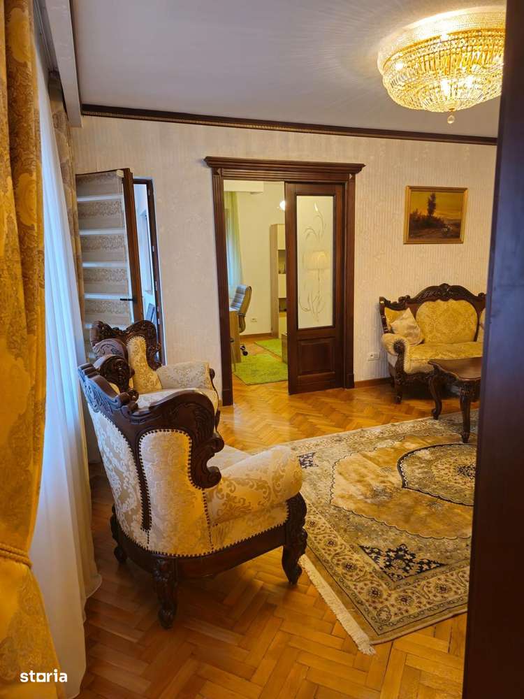 Vila frumoasa ,localizata central\ Unirii Square\Proprietar-12