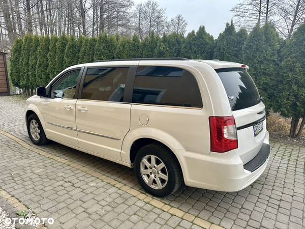 Chrysler Town & Country 3.6 Touring - 16