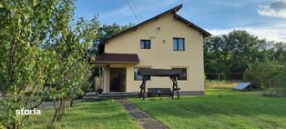 Casa de Vacanta la un pas de Ploiesti in Izesti