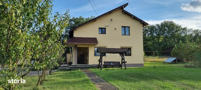 Casa de Vacanta la un pas de Ploiesti in Izesti