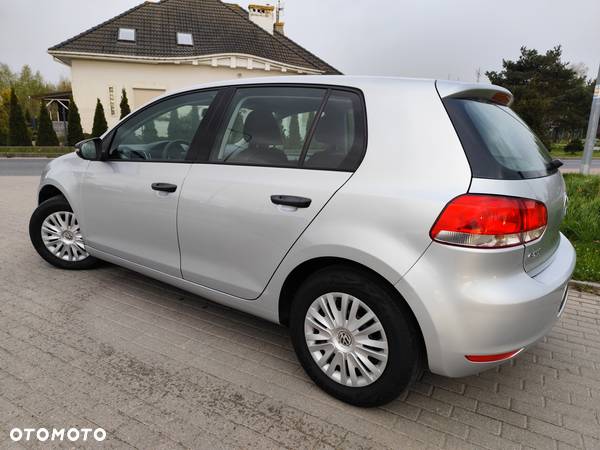 Volkswagen Golf 1.6 Comfortline - 13