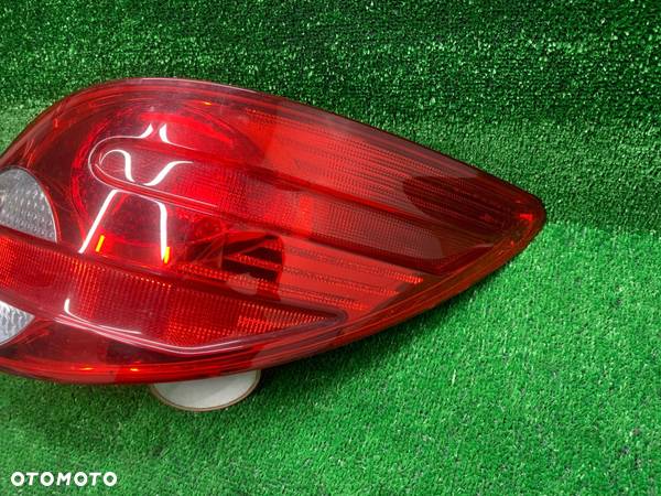 LAMPA PRAWA TYŁ MERCEDES R-KL W251 a2518201664 A2518201864 EUROPA - 2