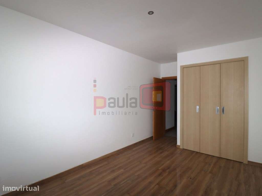 APARTAMENTO T3 COM PARQUEAMENTO - PEGÕES GARE-10