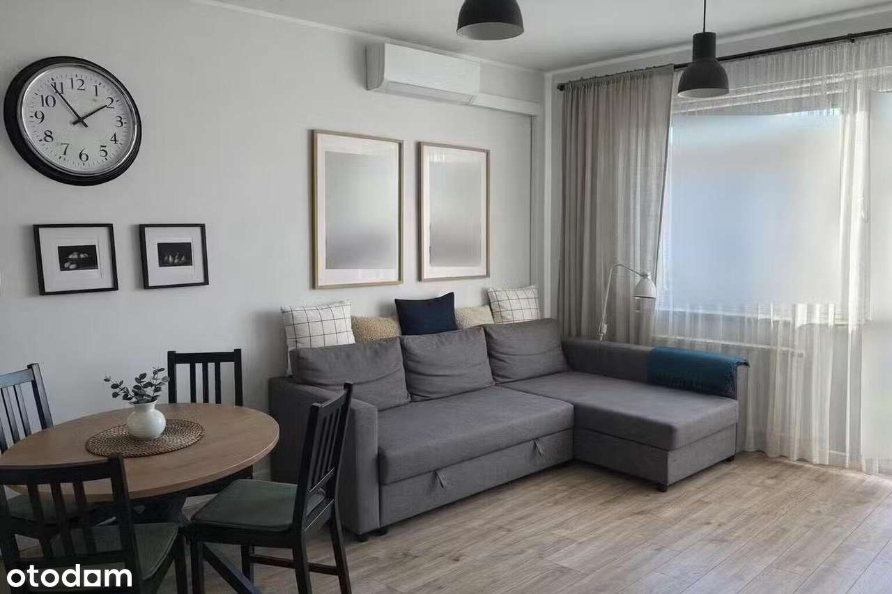 Trzypokojowe mieszkanie z miejscem postojowym w garażu podziemnym-0