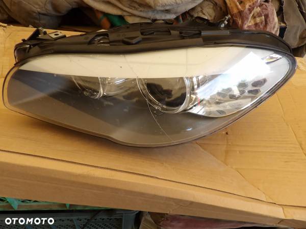 LAMPA PRZEDNIA BMW F10 NIESKRĘTNA KOMPLETNA - 1