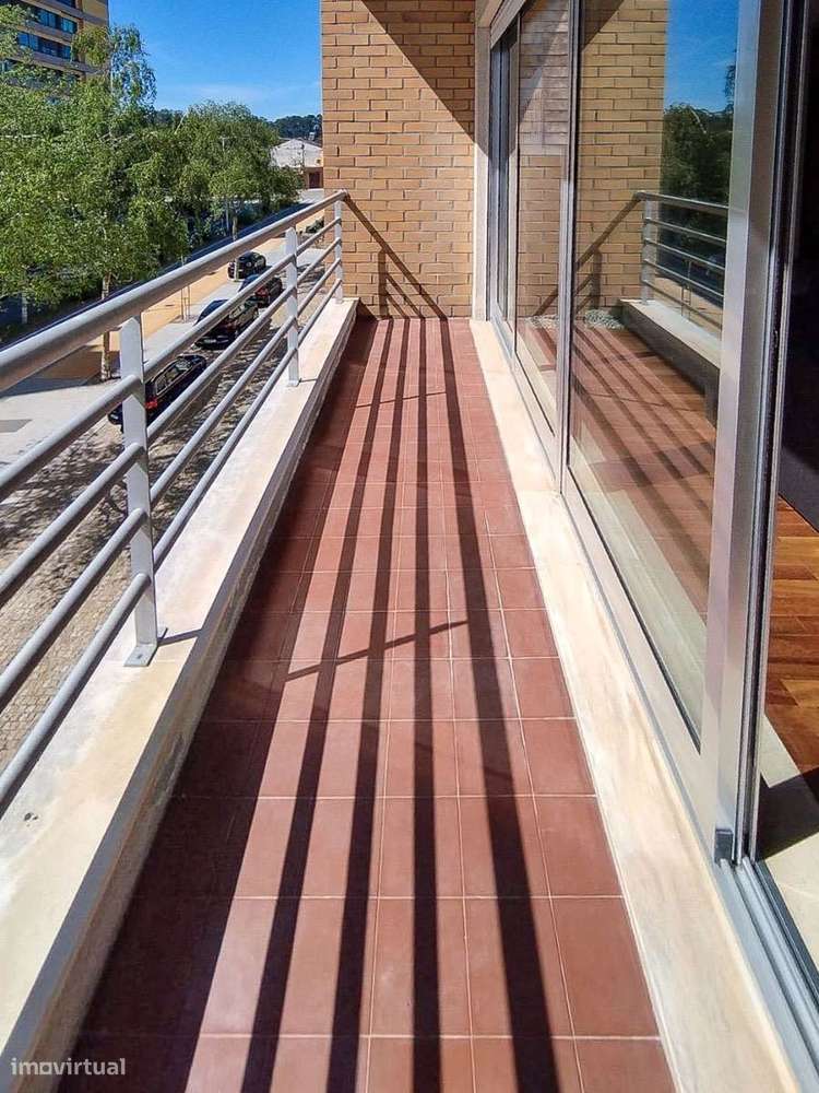 Apartamento T3+1 na Maia-17