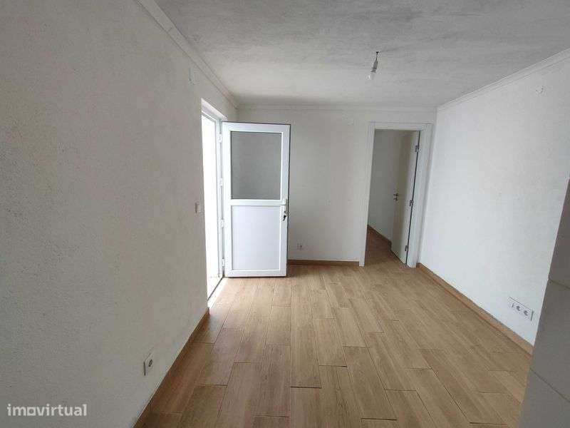 T1 Runa Torres Vedras - Grande imagem: 2/5