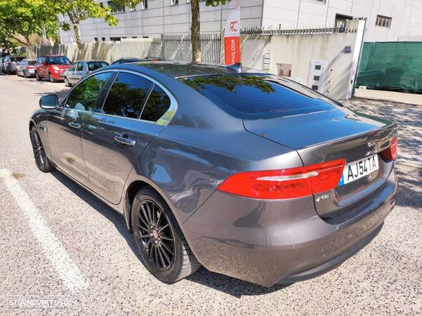 Jaguar XE 2.0 D Prestige Aut. - 6