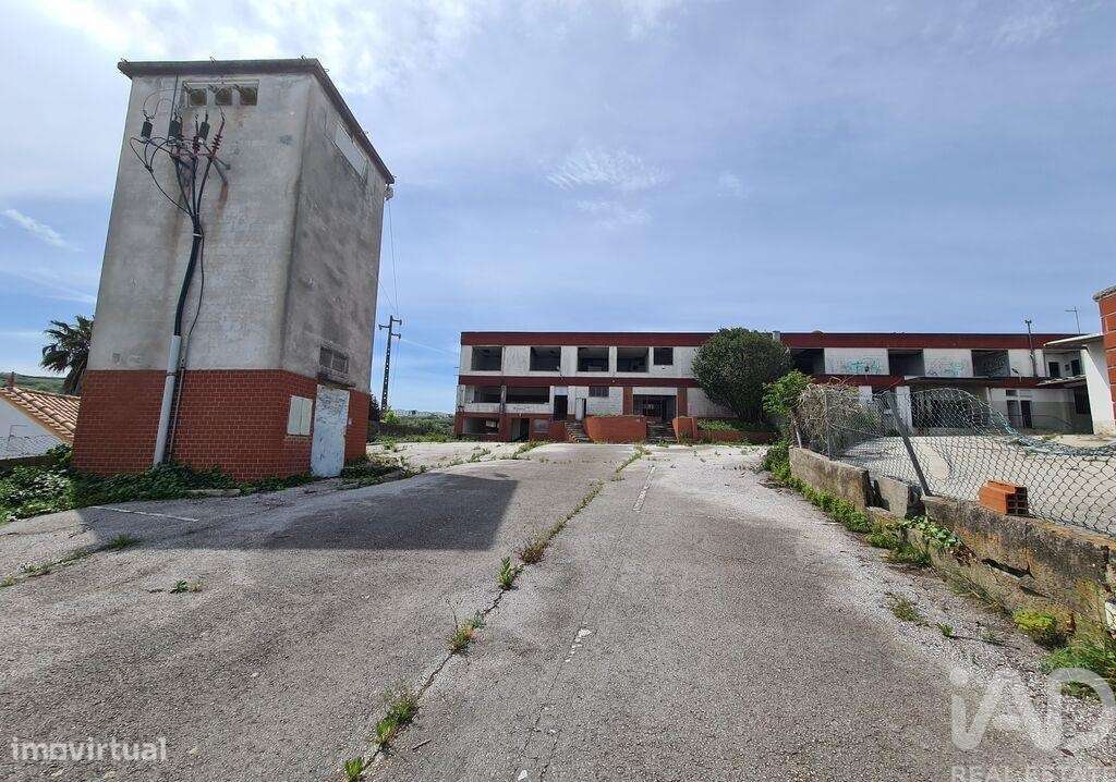 Prédio em Lourinhã e Atalaia de 2536,00 m2 - Grande imagem: 3/21